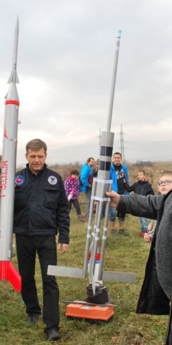 Meteor 1 a letajici TV vysilac